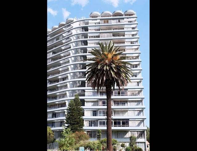 2 BEDROOM HOUSE FOR SALE IN DENLEE